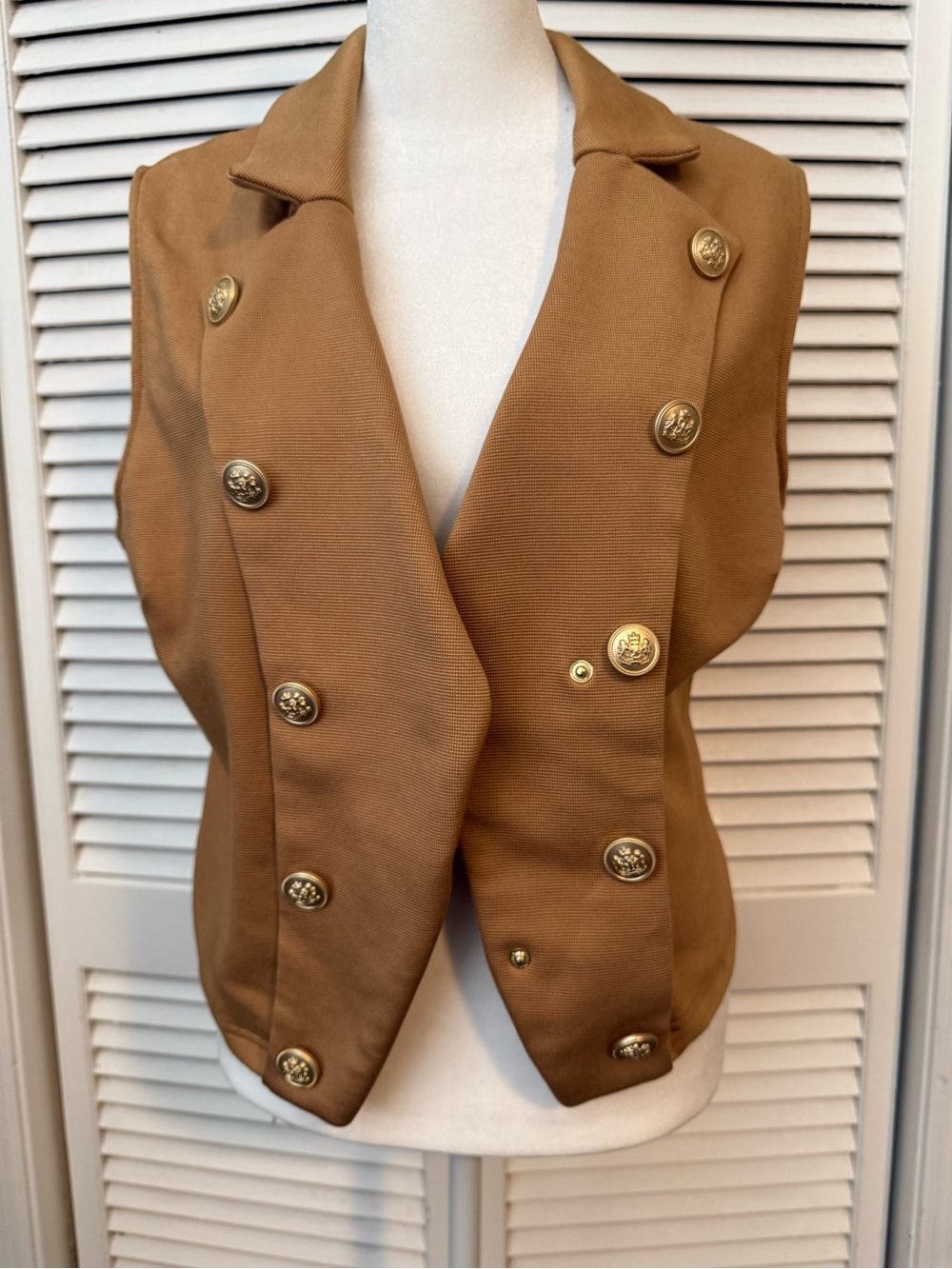 Military Anthropologie Double-Breasted Sleeveless Vest in Camel Womens Large